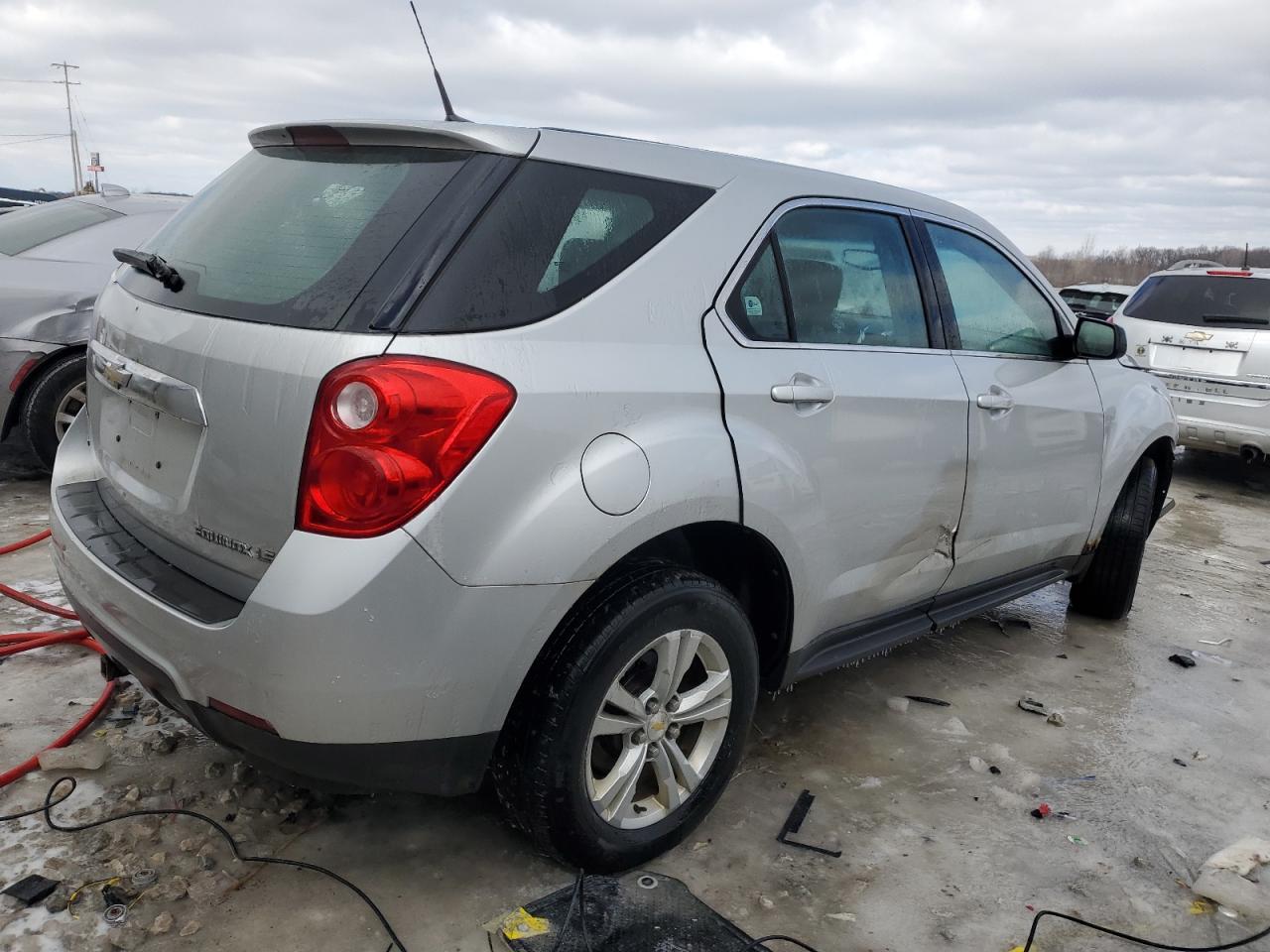 2010 Chevrolet Equinox - Image 3