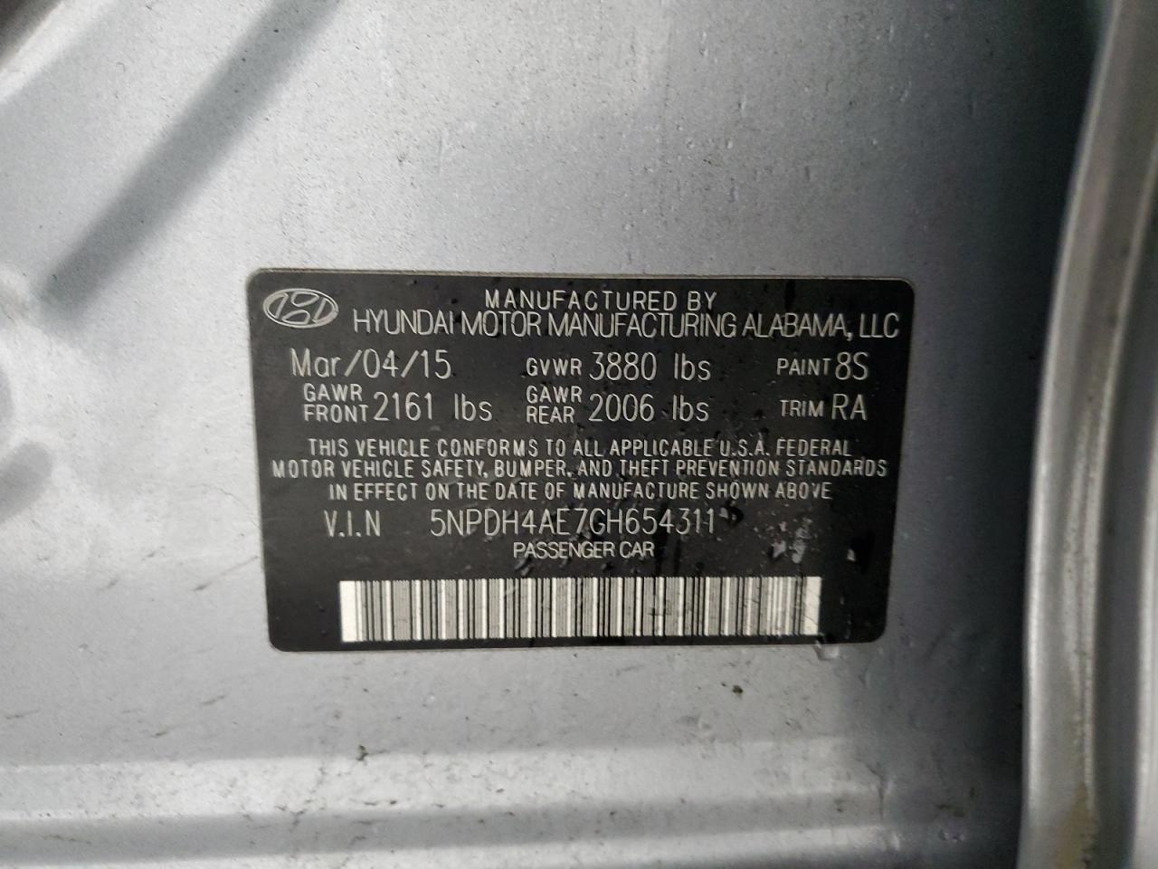 2016 Hyundai Elantra - Image 12