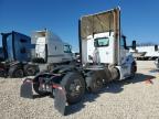 2015 Kenworth T680 Semi Truck იყიდება San Antonio-ში, TX - Minor Dent/Scratches