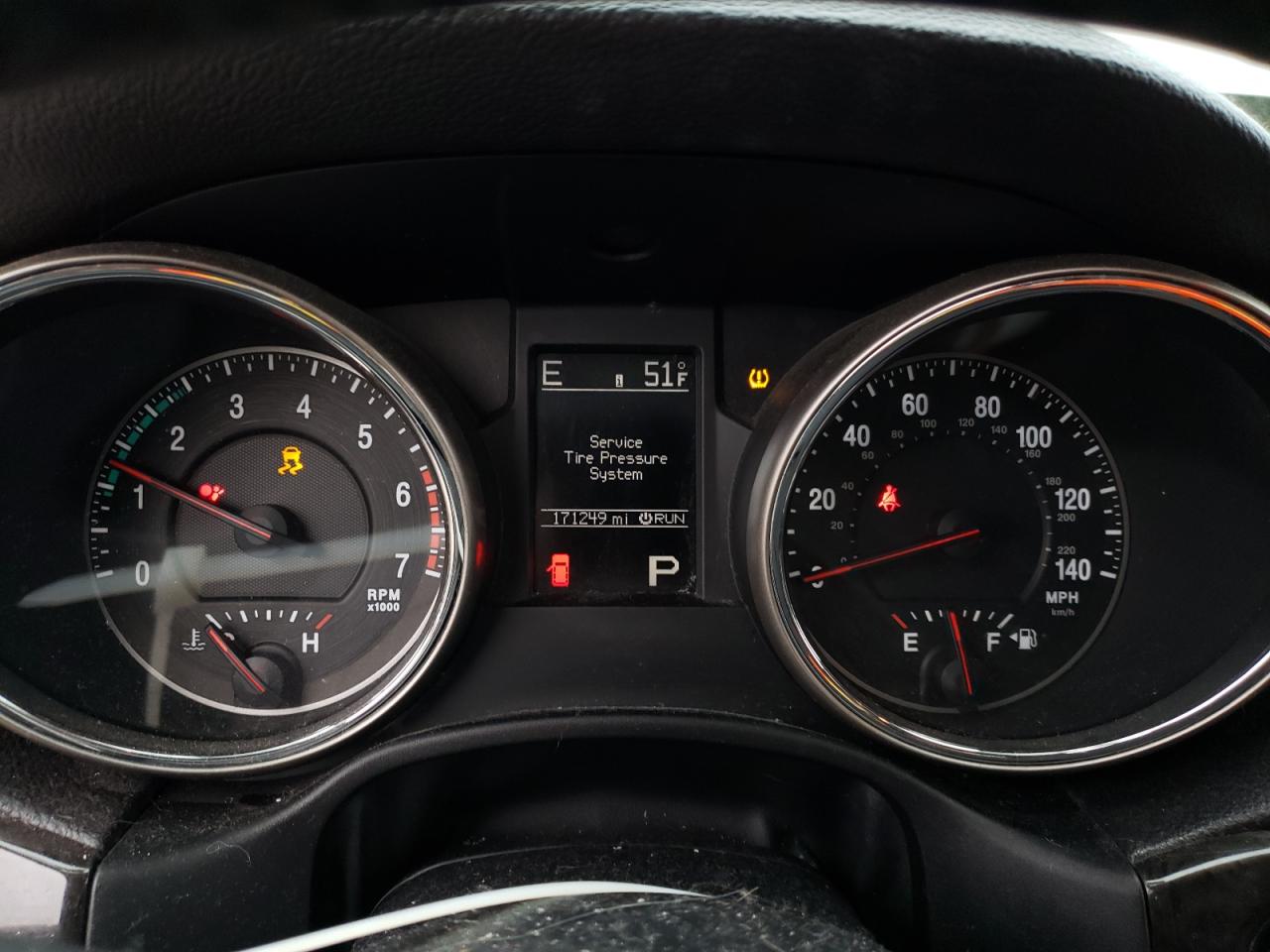 2011 Jeep Grand Cherokee - Image 9