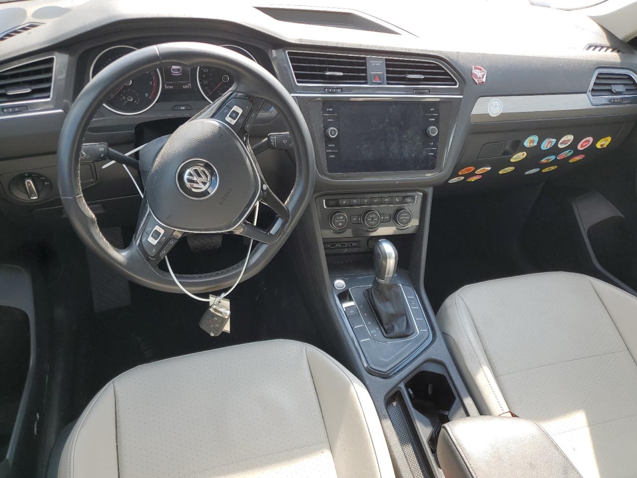 2018 Volkswagen Tiguan - Image 8