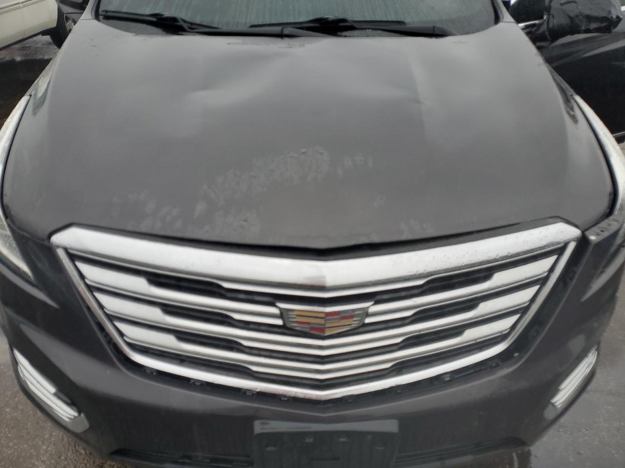 2017 Cadillac XT5 - Image 12