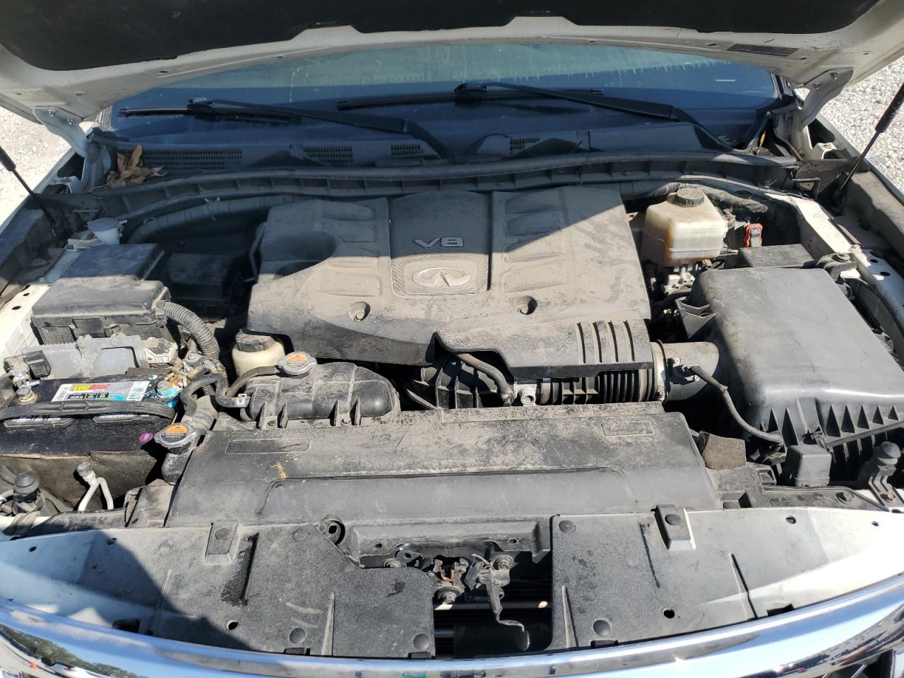 2015 Infiniti QX80 - Image 12