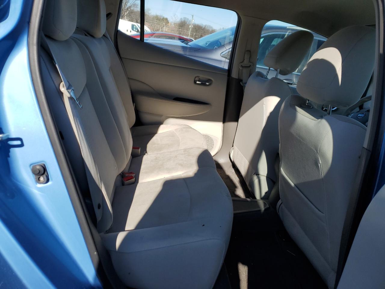 2012 Nissan Leaf - Image 10