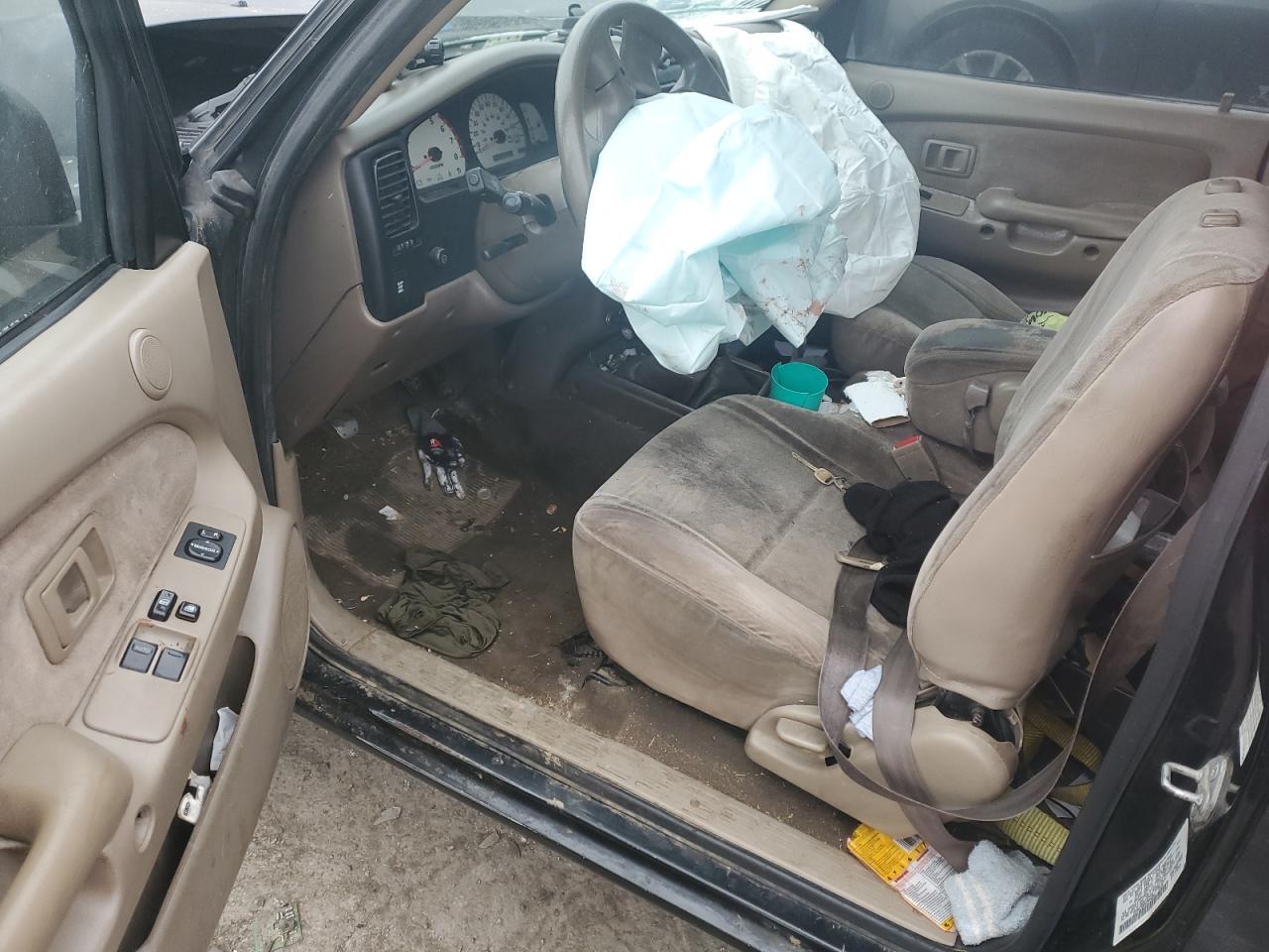 2001 Toyota Tacoma - Image 8