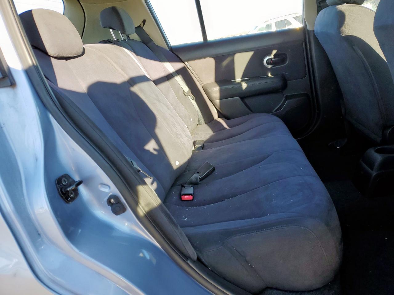 2009 Nissan Versa - Image 10
