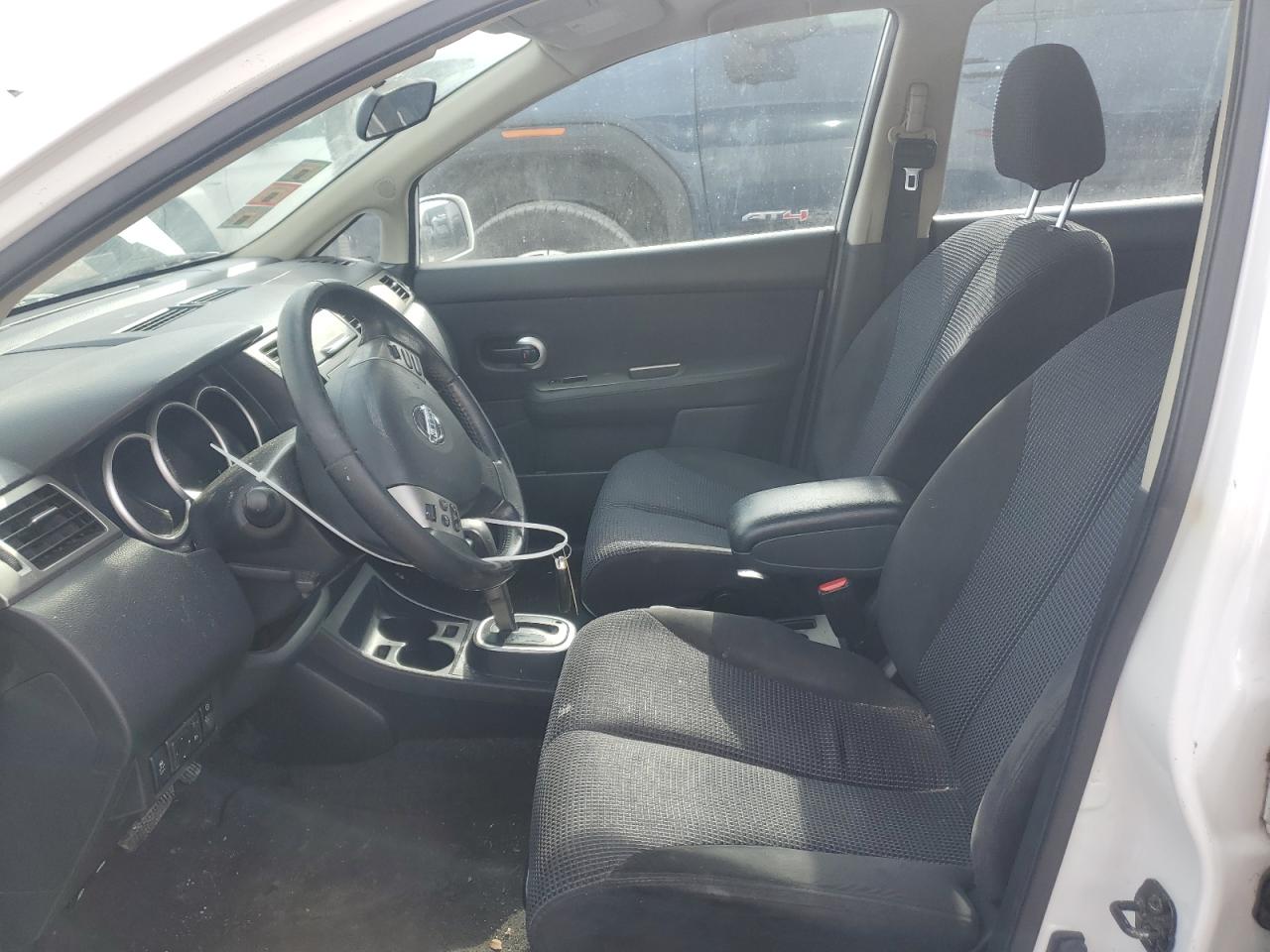 2010 Nissan Versa - Image 7