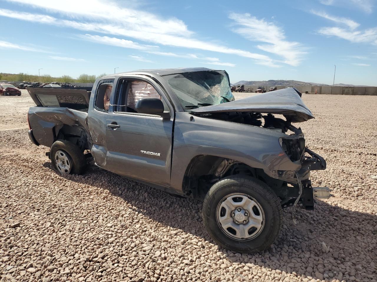 2013 Toyota Tacoma - Image 4
