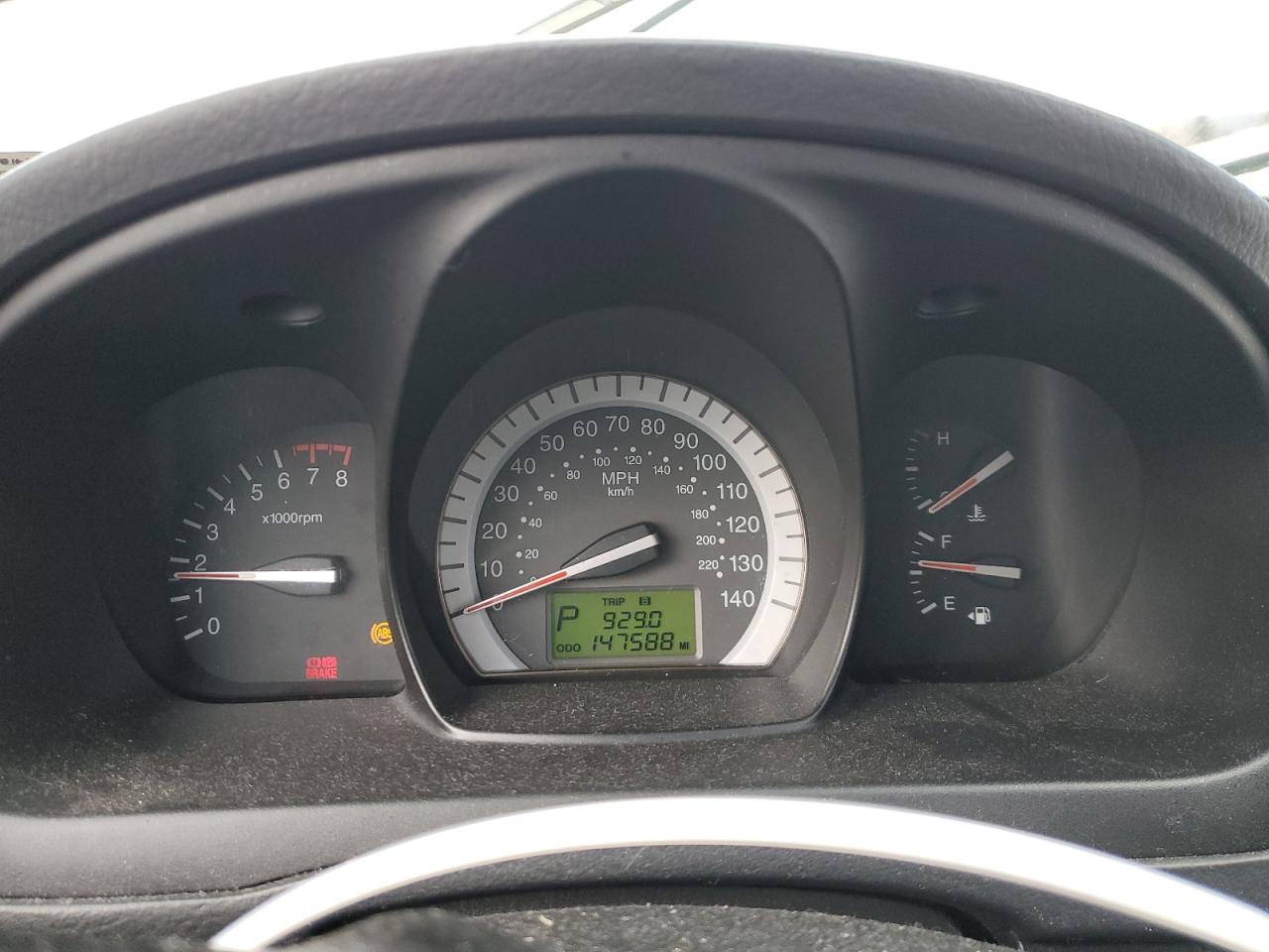 2008 Kia Spectra - Image 9