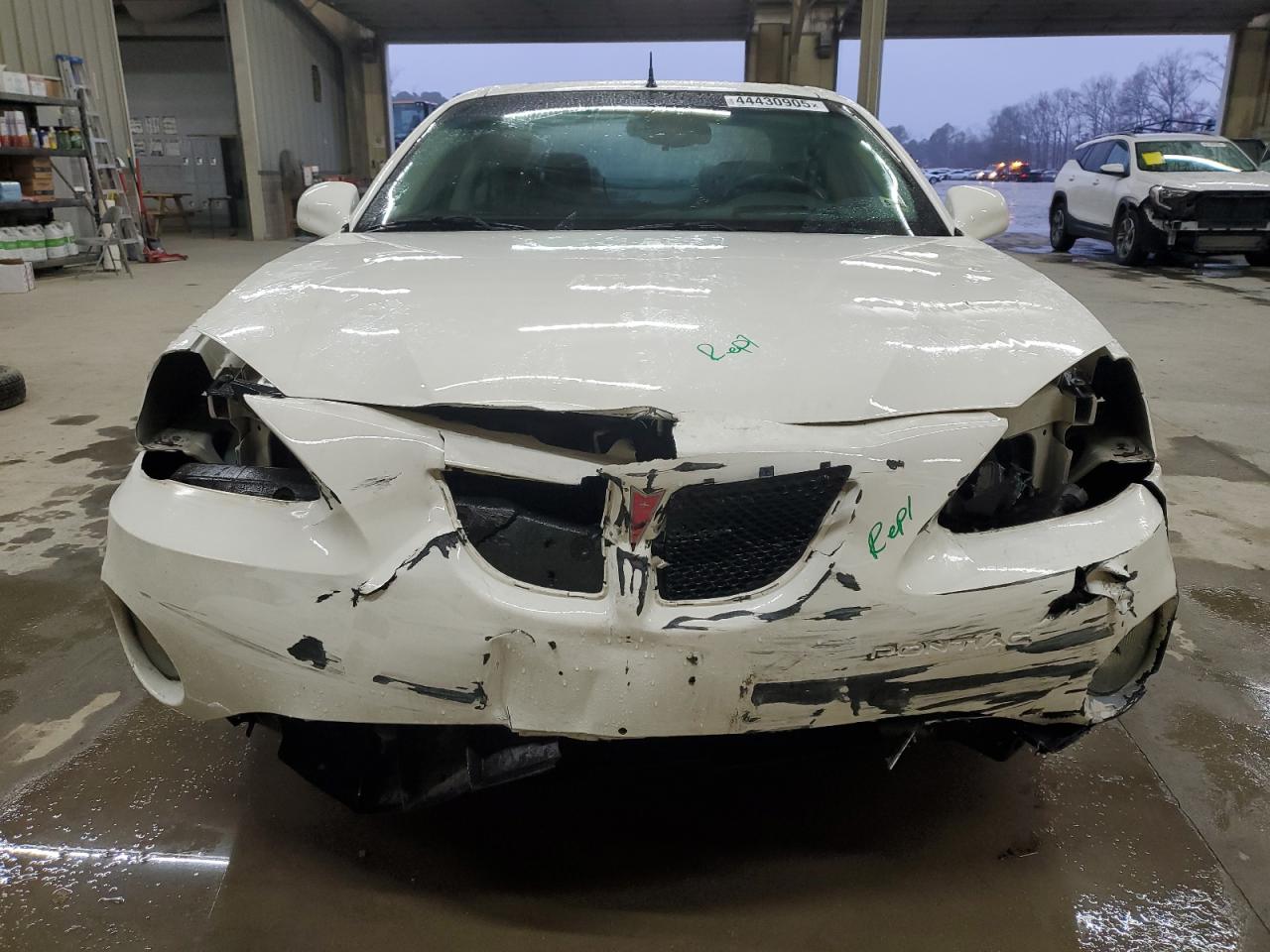 2005 Pontiac Grand Prix - Image 5