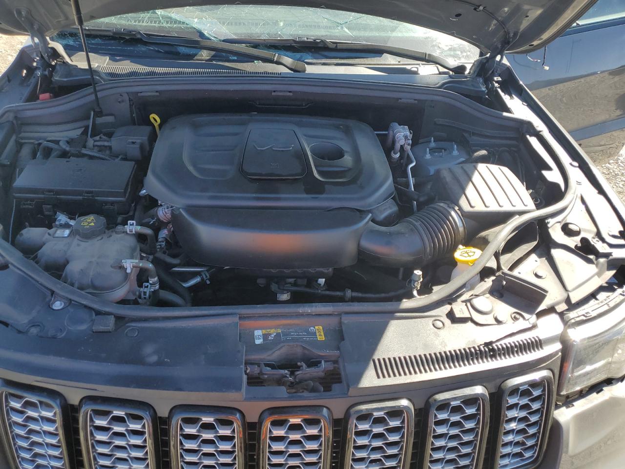 2021 Jeep Grand Cherokee - Image 12