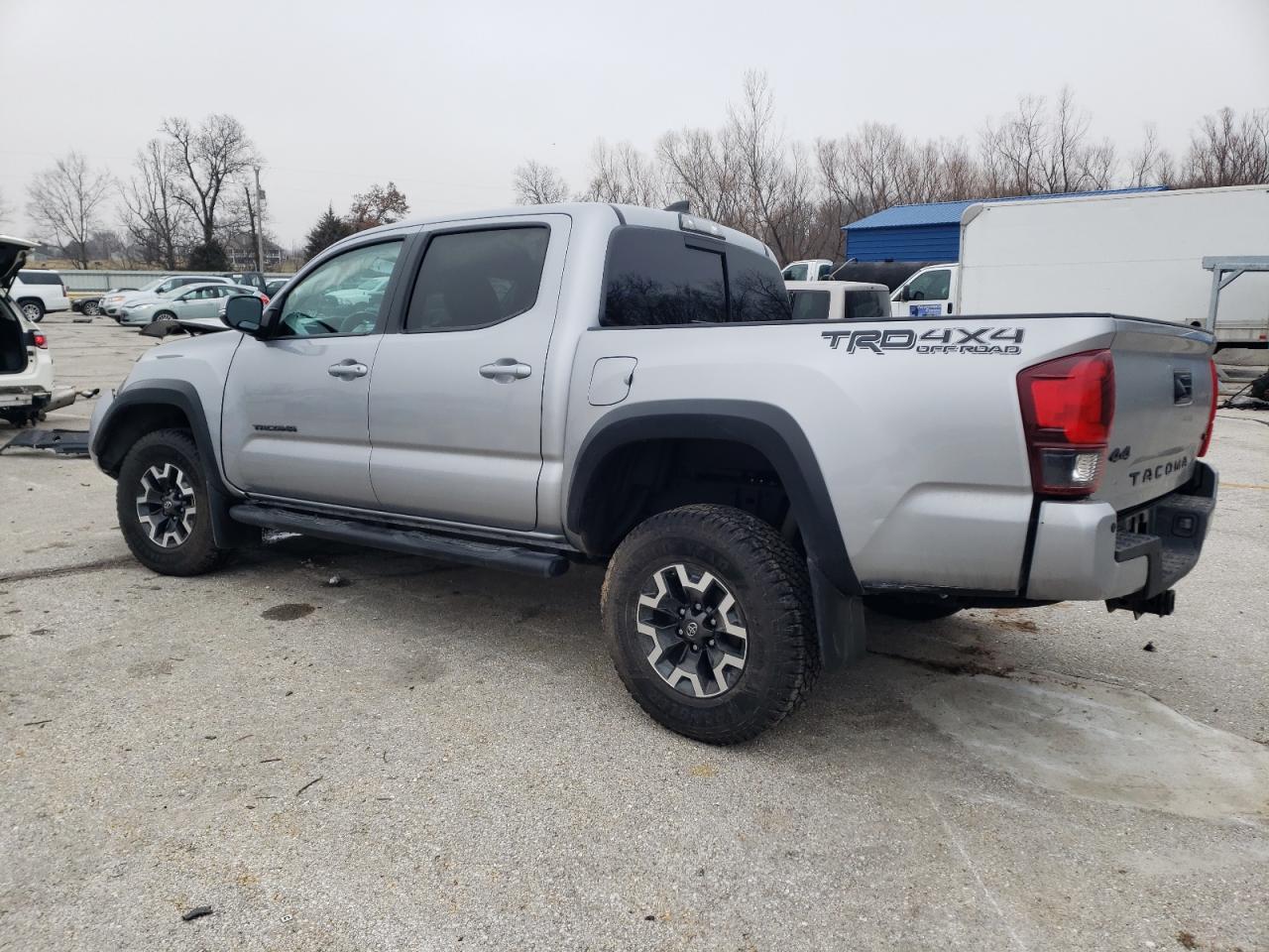 2019 Toyota Tacoma - Image 2