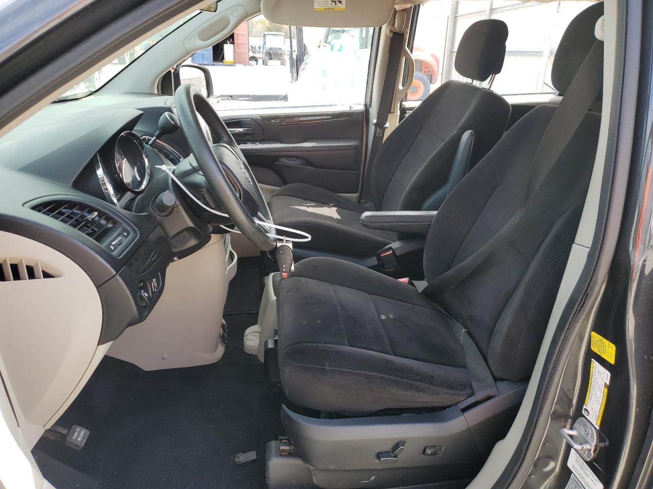 2012 Dodge Caravan - Image 7