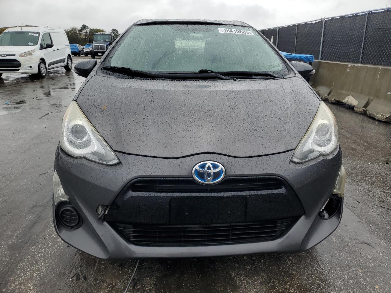 2015 Toyota Prius - Image 5