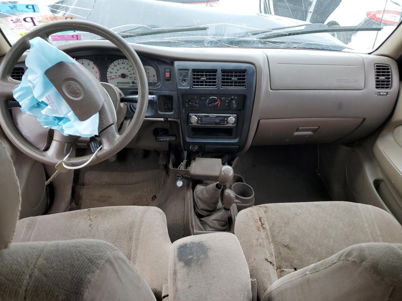 2002 Toyota Tacoma - Image 8