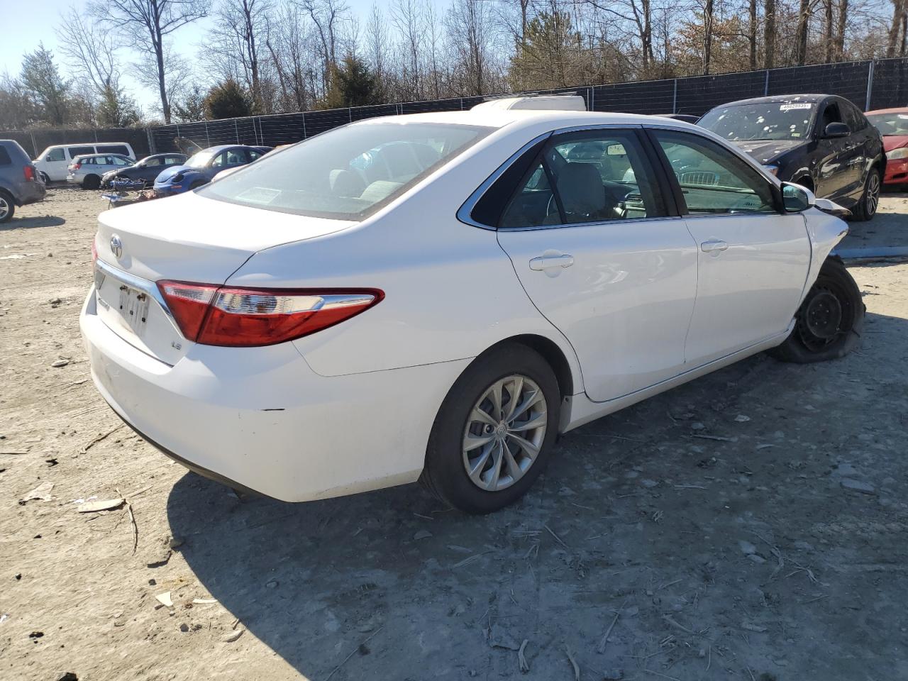 2016 Toyota Camry - Image 3