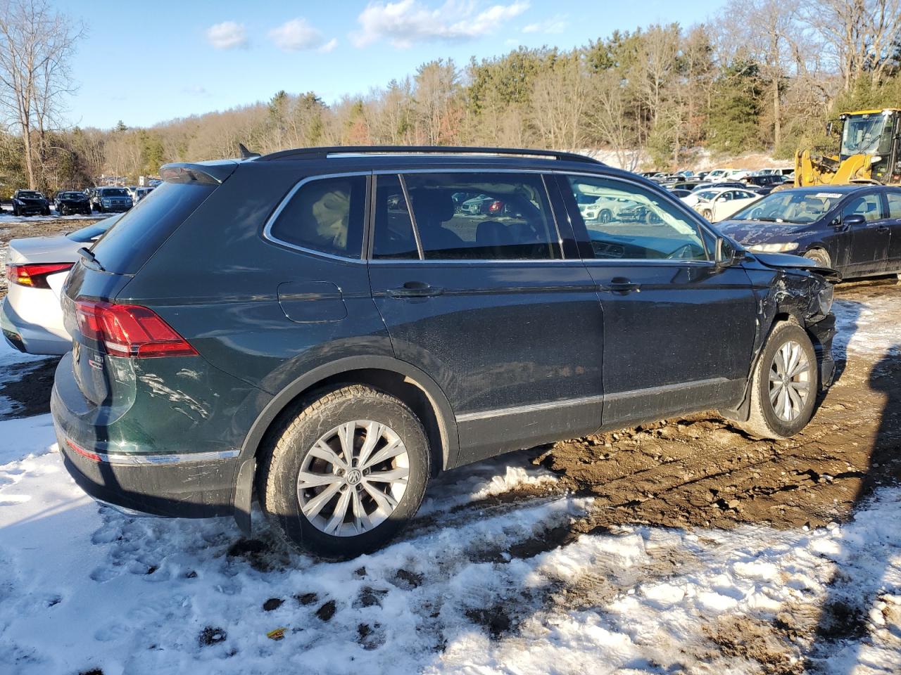 2018 Volkswagen Tiguan - Image 3