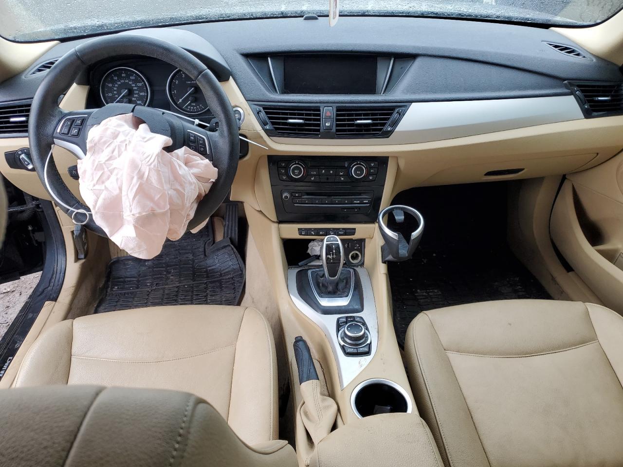 2015 BMW X1 - Image 8