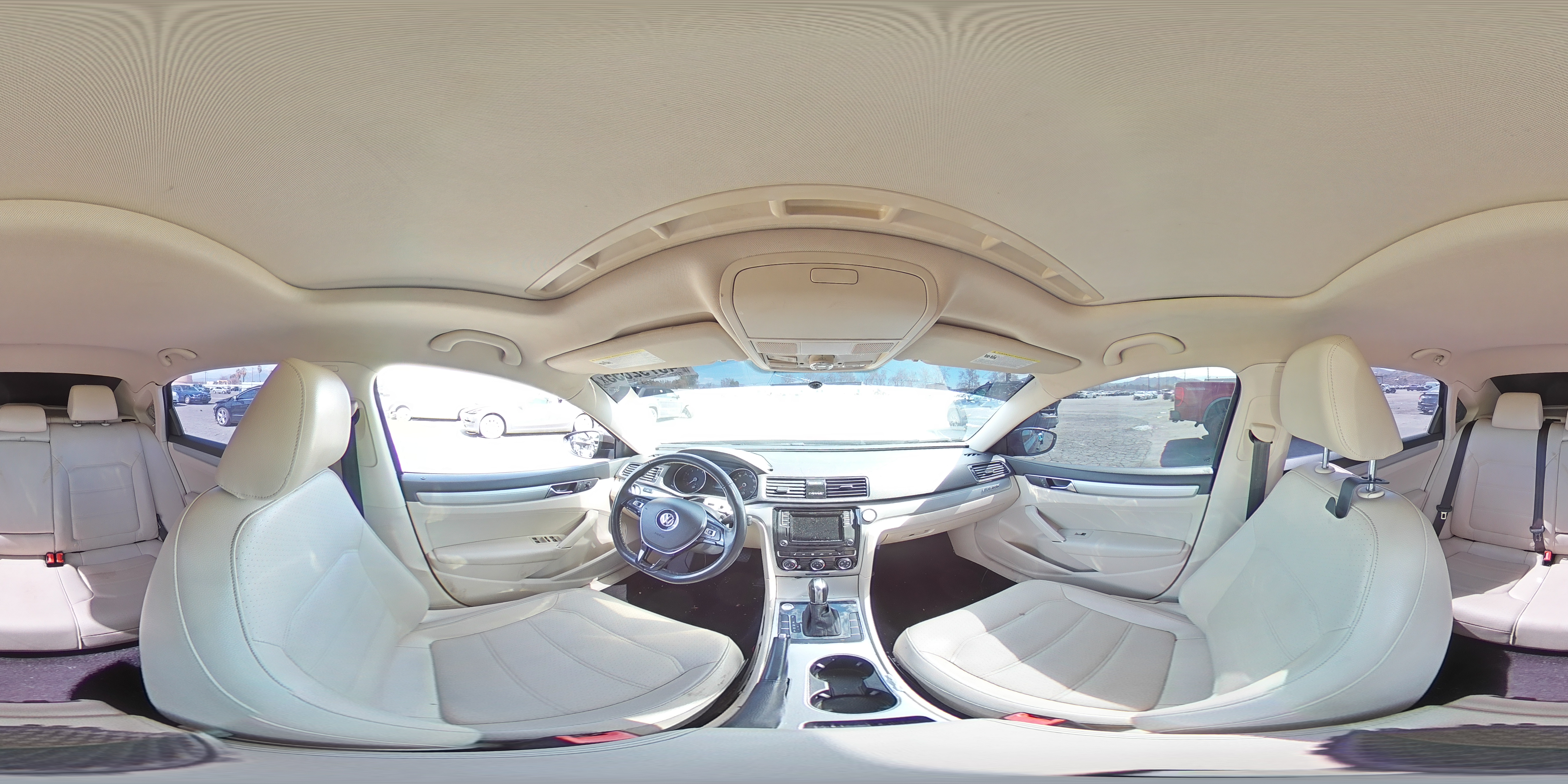 2019 Volkswagen Passat - Image 12