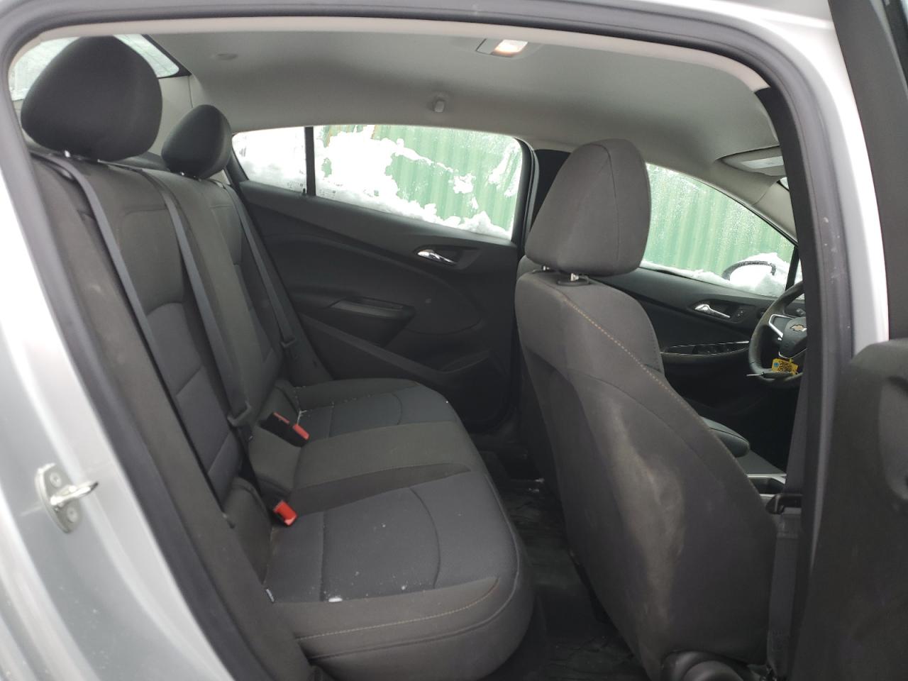 2018 Chevrolet Cruze - Image 10