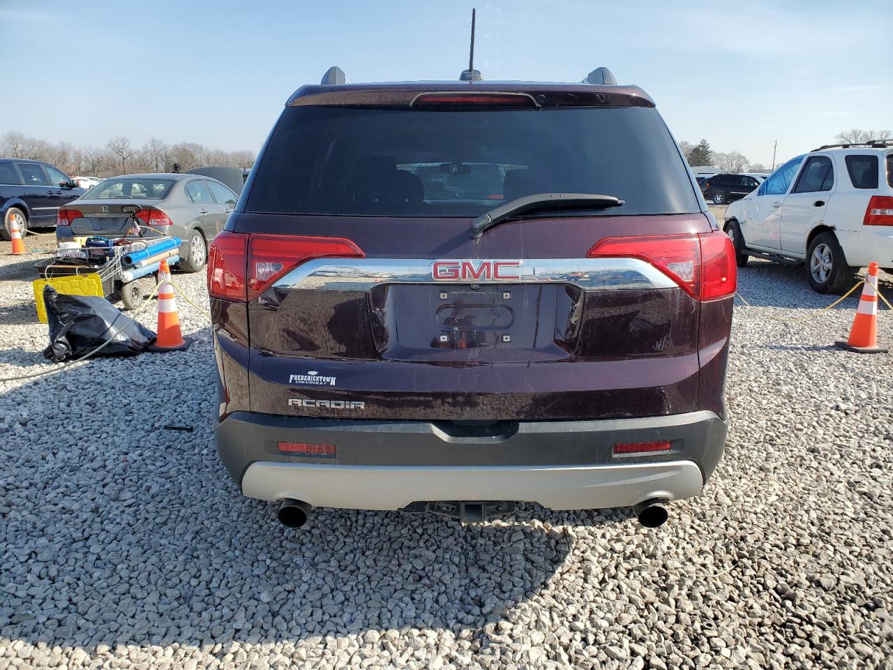 2017 GMC Acadia - Image 6