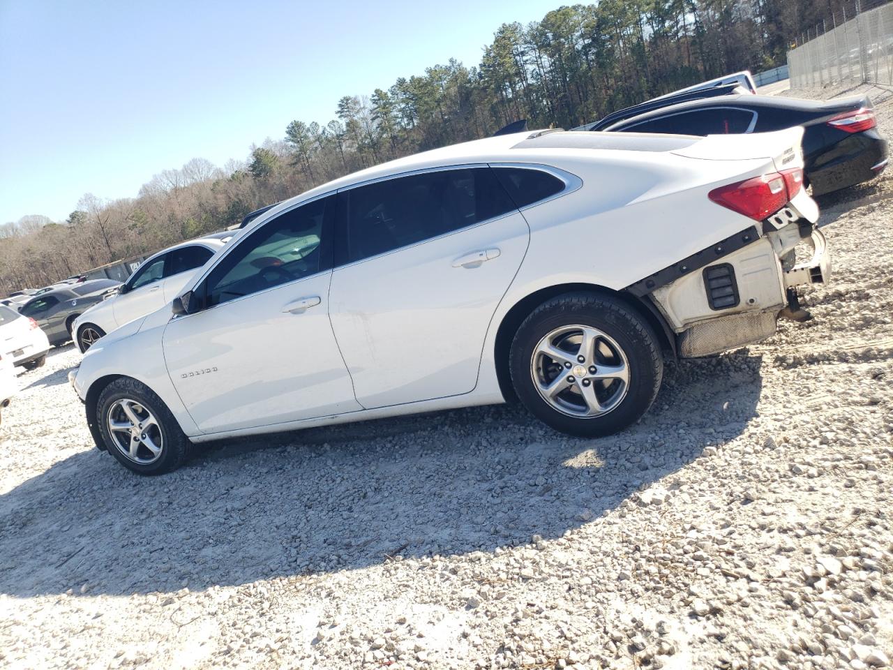2018 Chevrolet Malibu - Image 2