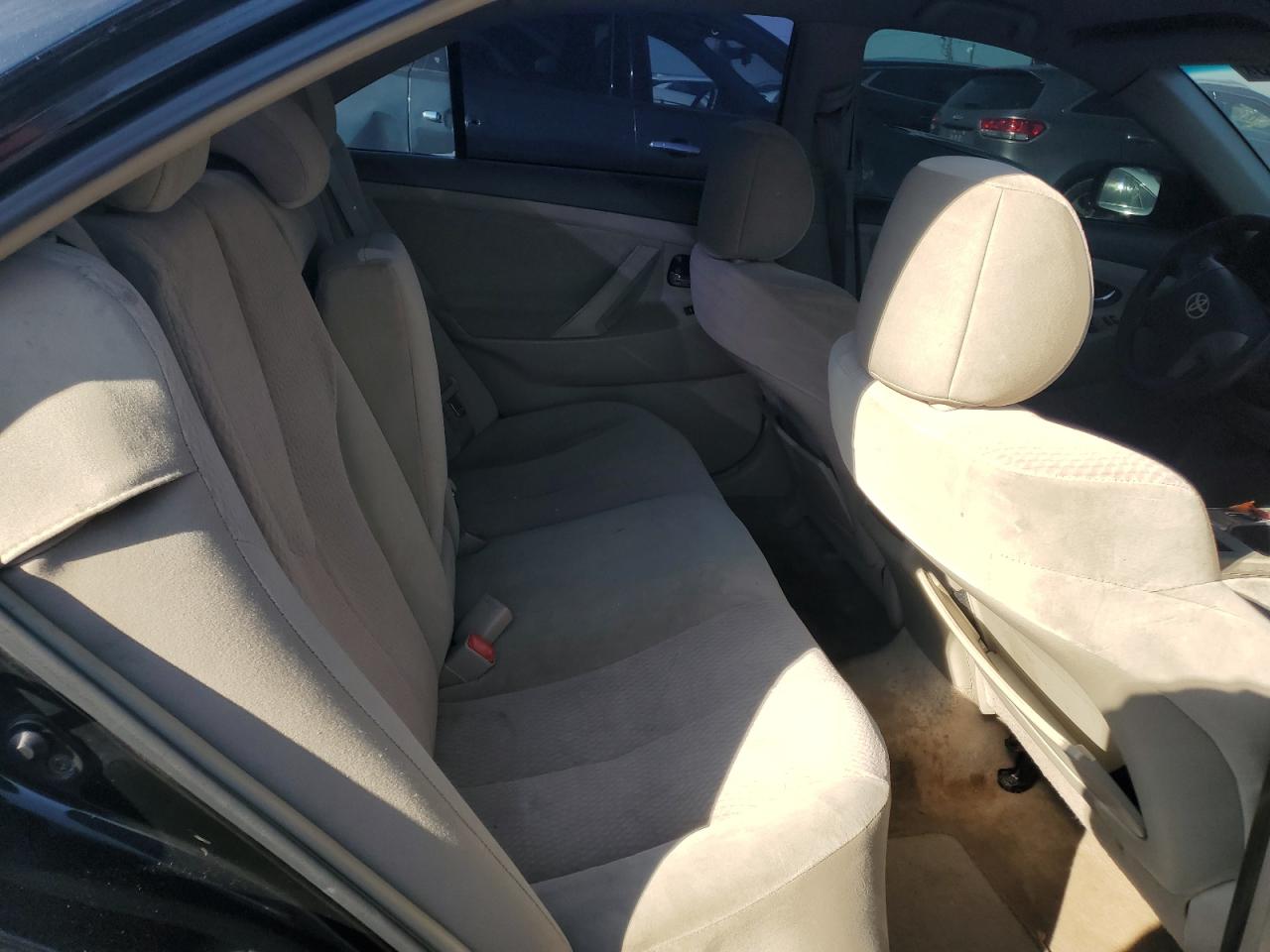 2011 Toyota Camry - Image 10