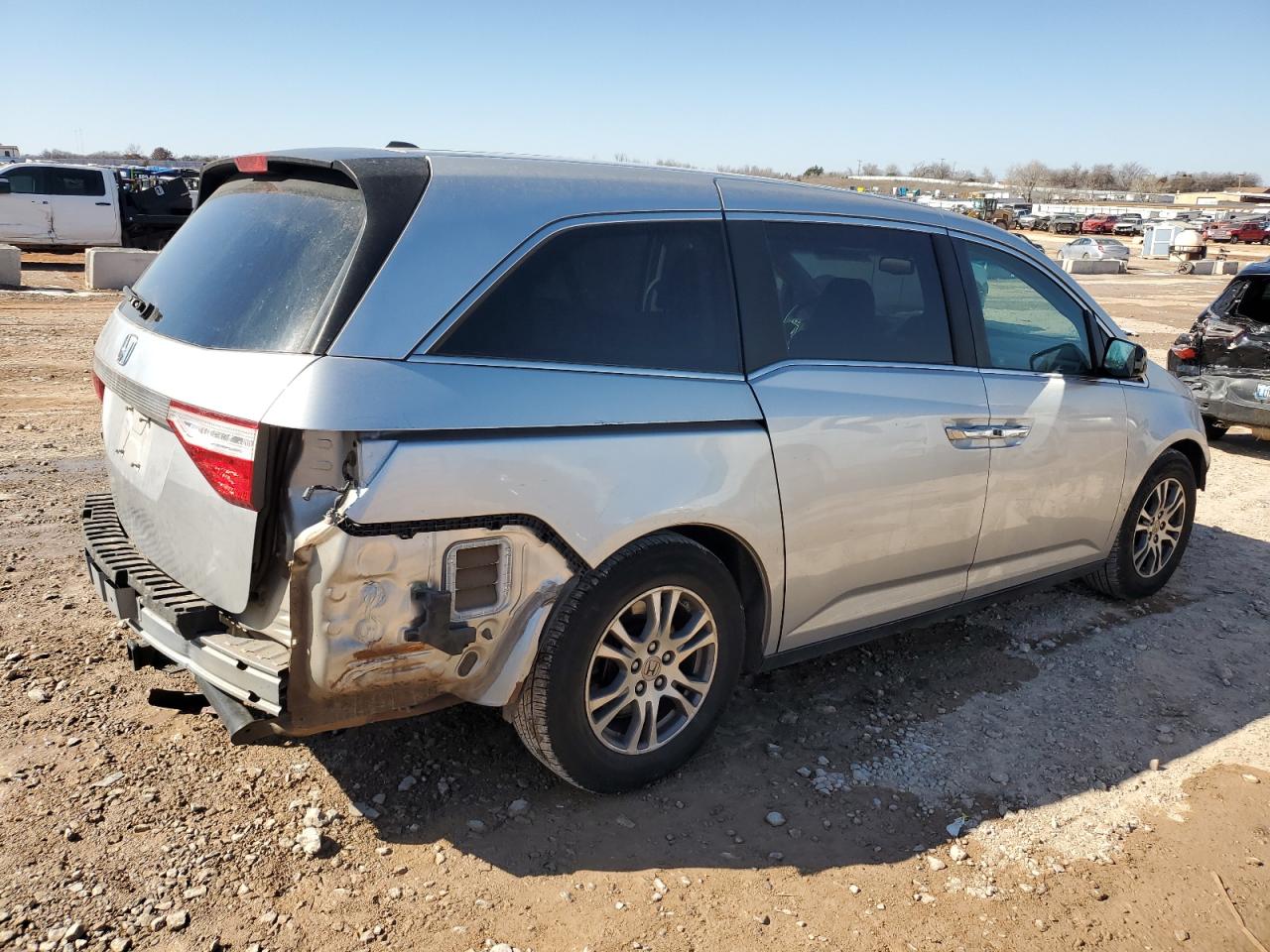 2011 Honda Odyssey - Image 3