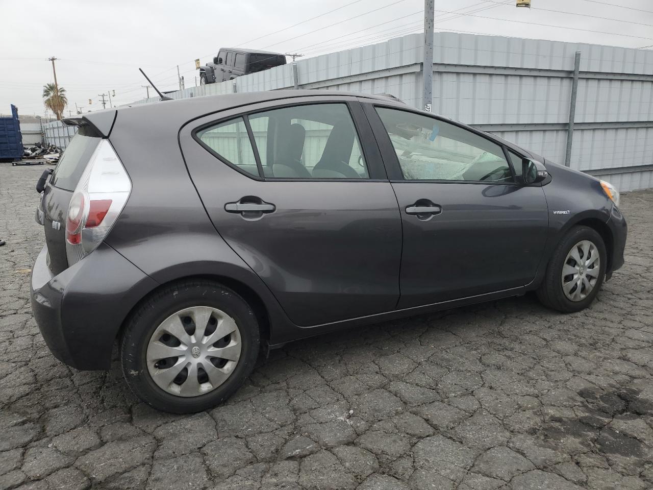 2014 Toyota Prius - Image 3