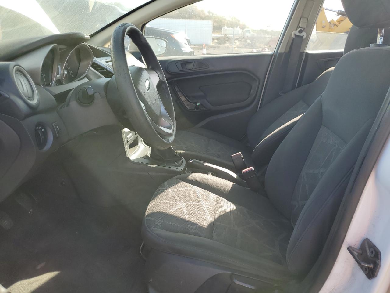 2011 Ford Fiesta - Image 7