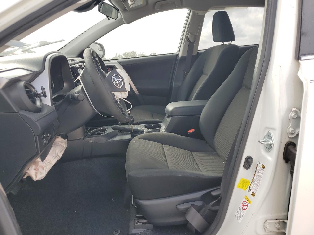 2017 Toyota RAV 4 - Image 7