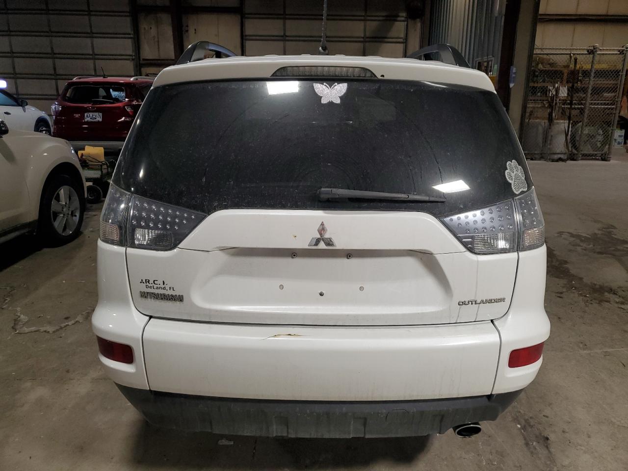 2010 Mitsubishi Outlander - Image 6