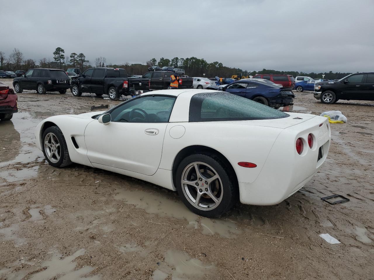 2002 Chevrolet Corvette - Image 2