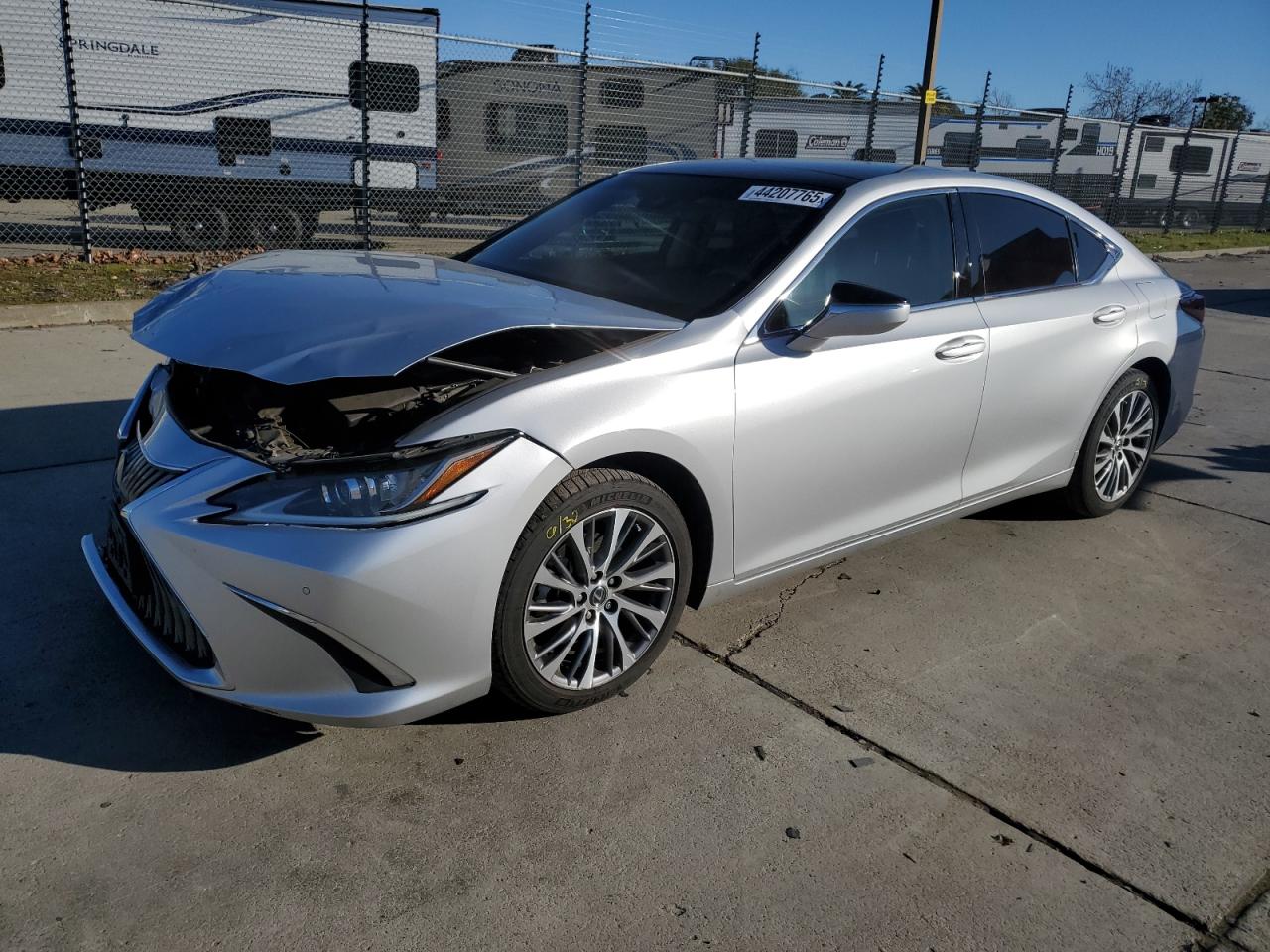 2020 Lexus ES - Image 1