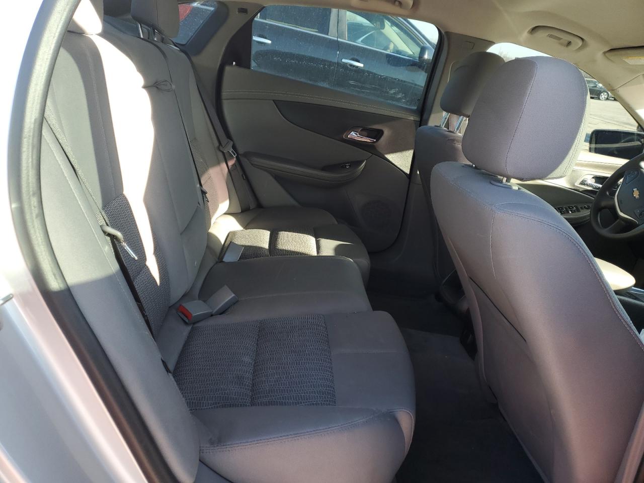 2016 Chevrolet Impala - Image 10