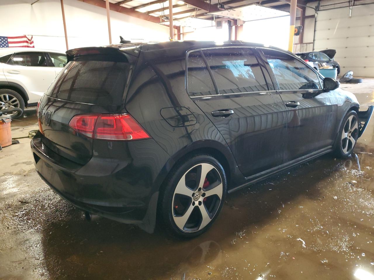 2017 Volkswagen GTI - Image 3