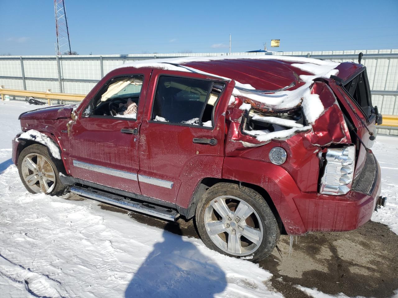 2012 Jeep Liberty (North America) - Image 2