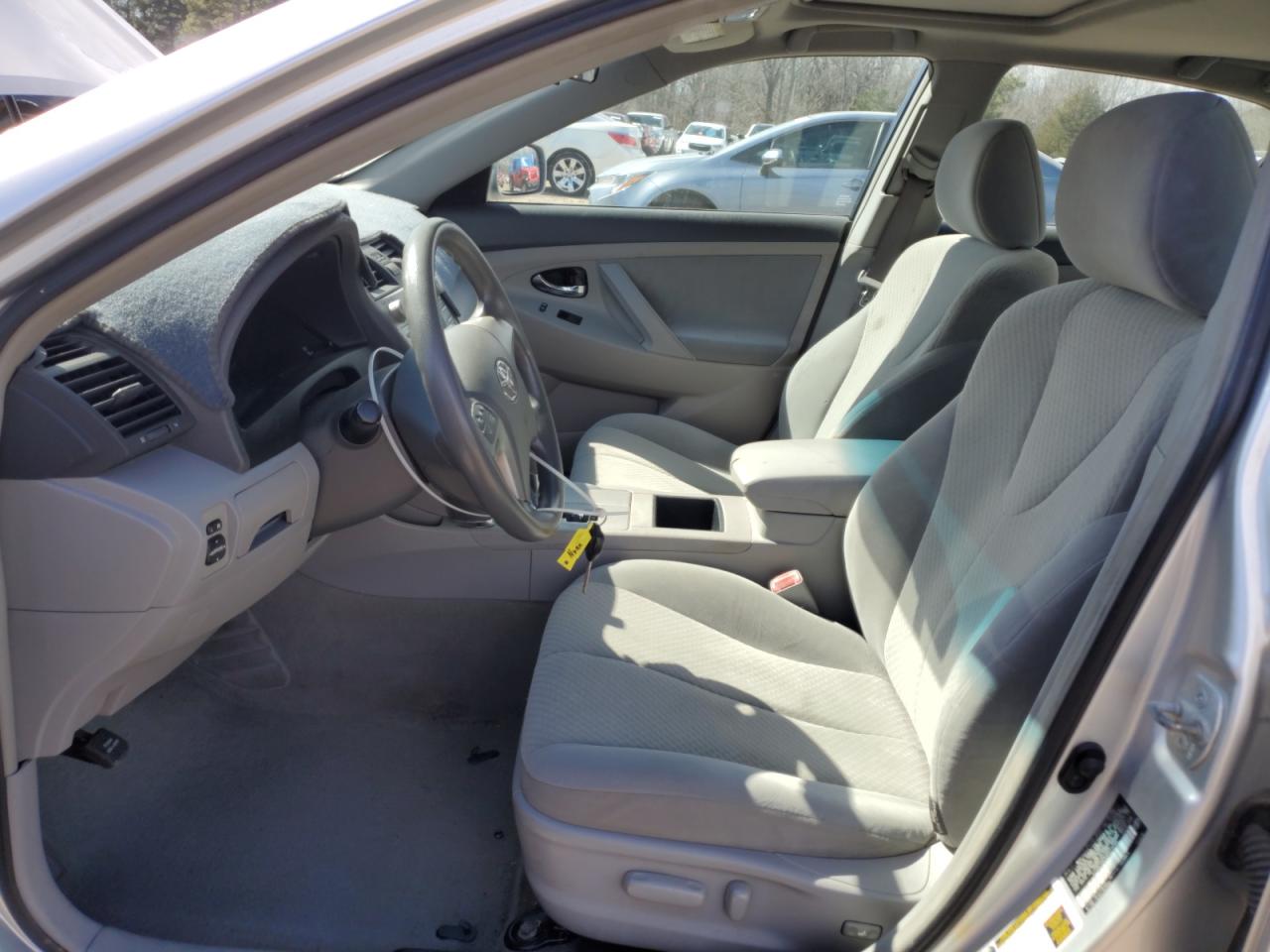 2009 Toyota Camry - Image 7