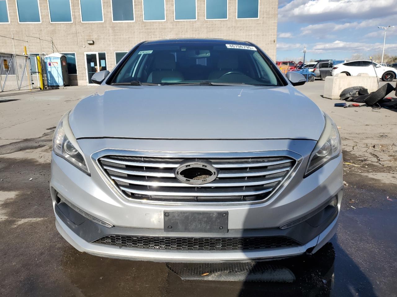 2016 Hyundai Sonata - Image 5