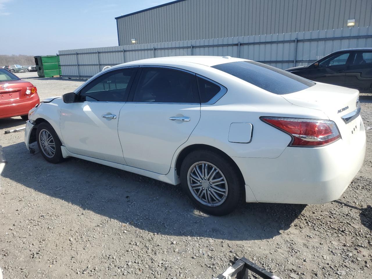 2014 Nissan Altima - Image 2