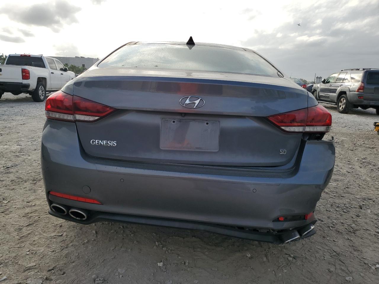 2015 Hyundai Genesis - Image 6