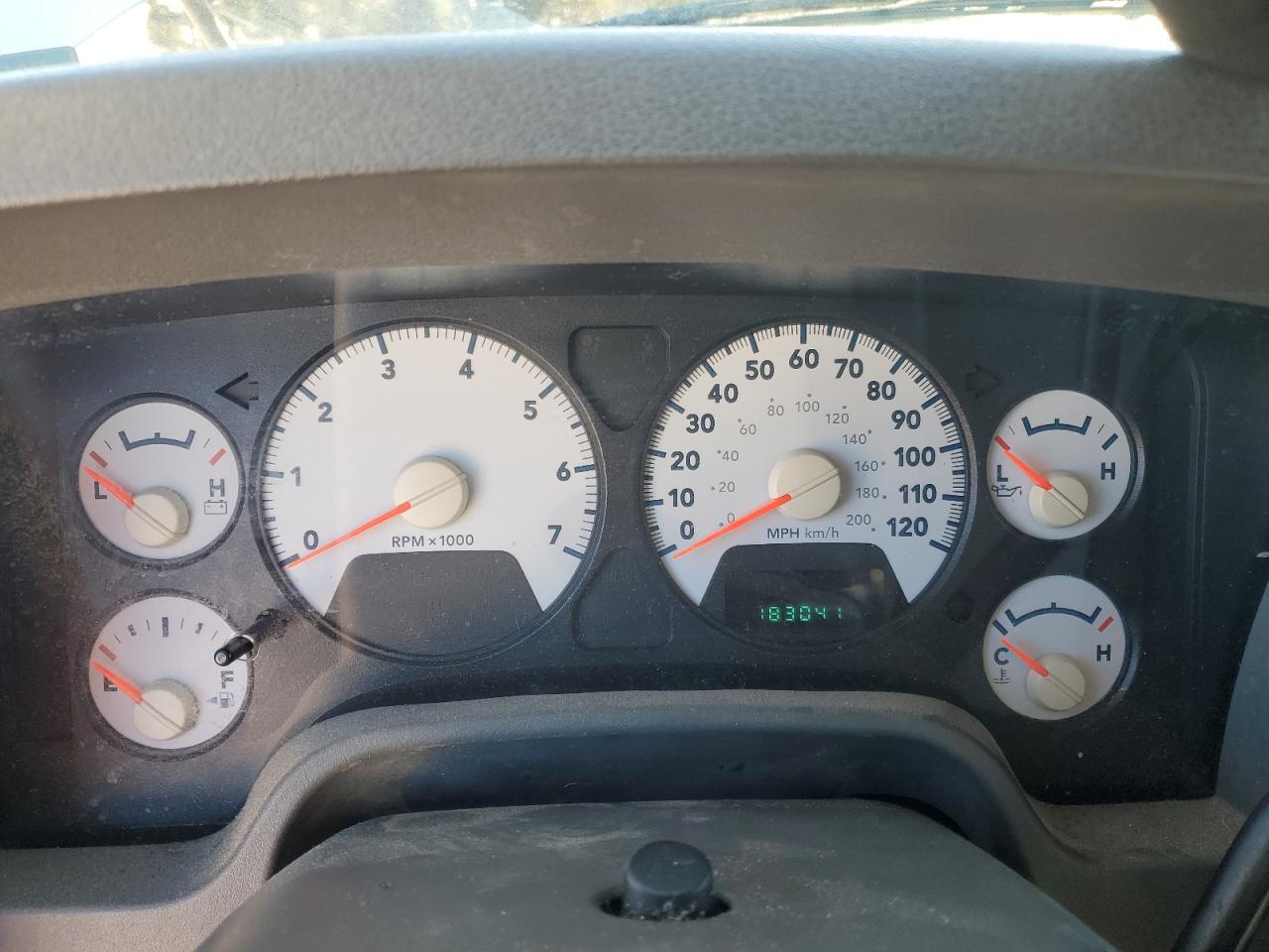 2007 Dodge RAM - Image 9