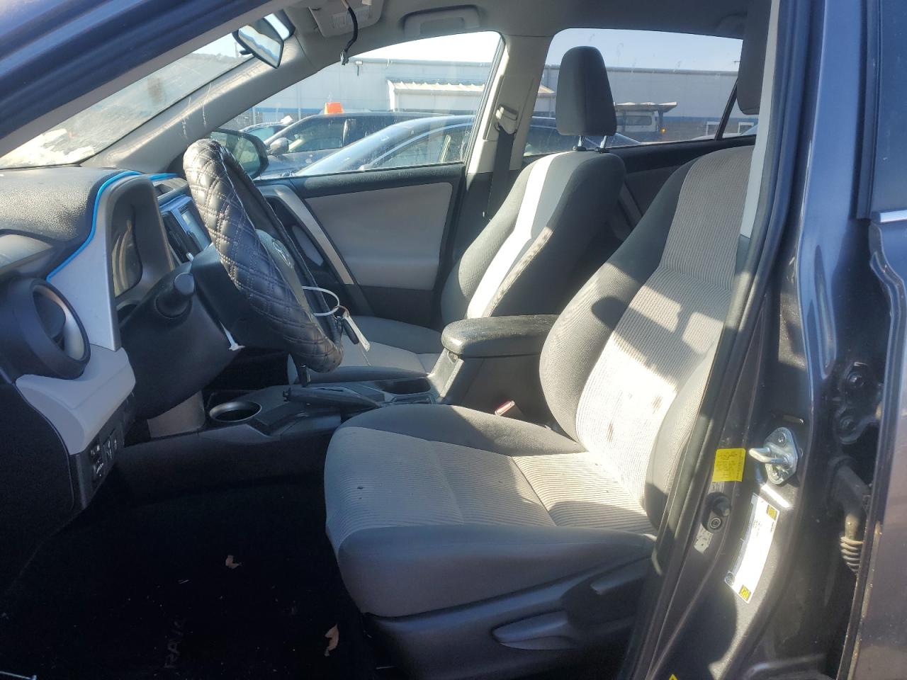 2014 Toyota RAV 4 - Image 7
