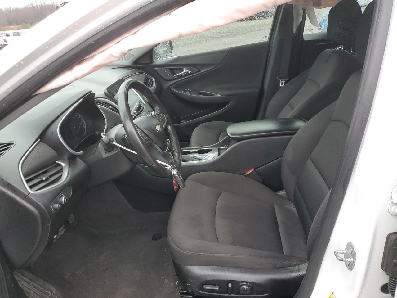 2020 Chevrolet Malibu - Image 7