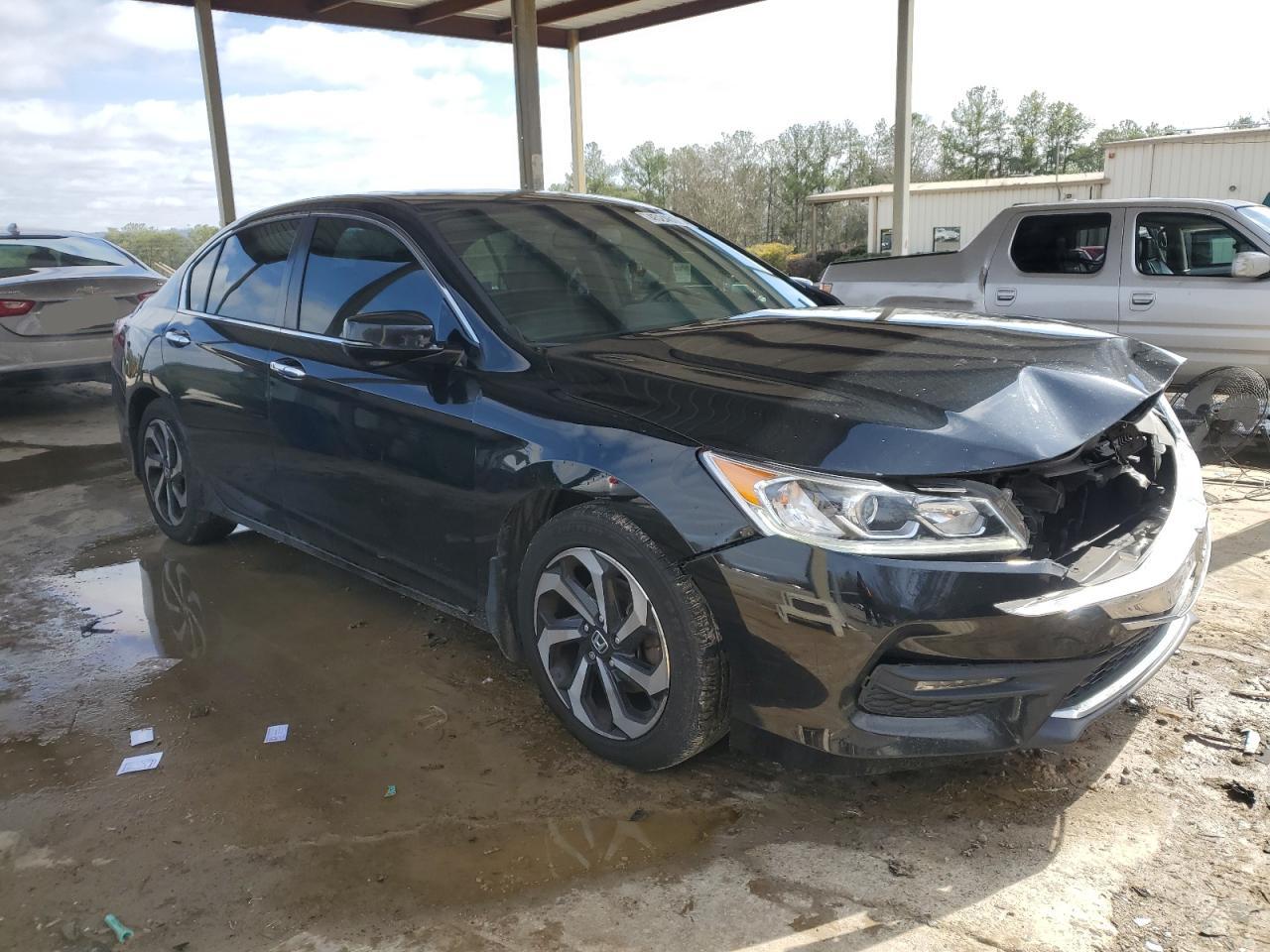 2017 Honda Accord - Image 4