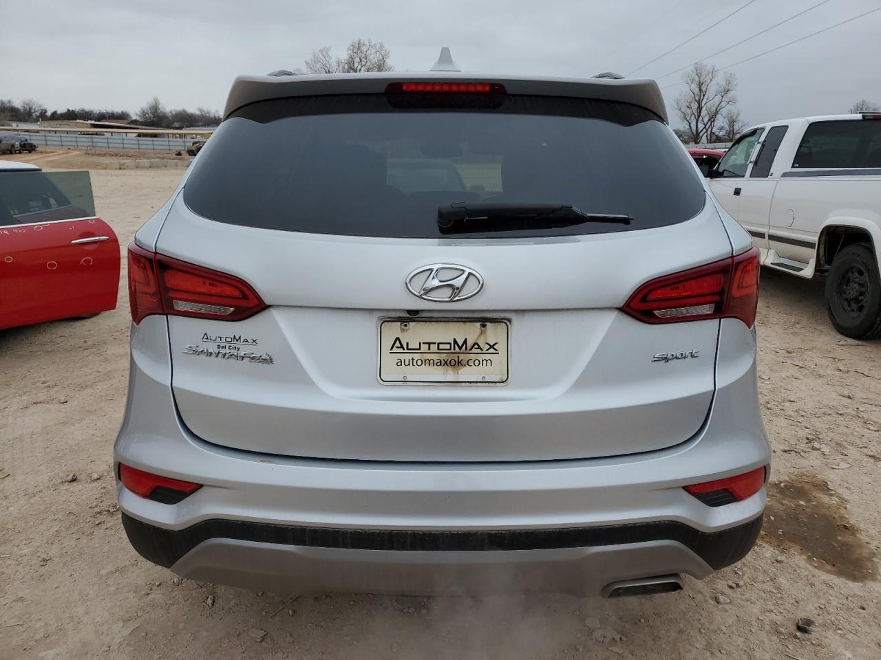 2017 Hyundai Santa Fe - Image 6