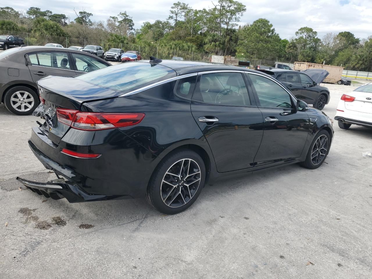 2020 Kia Optima - Image 3