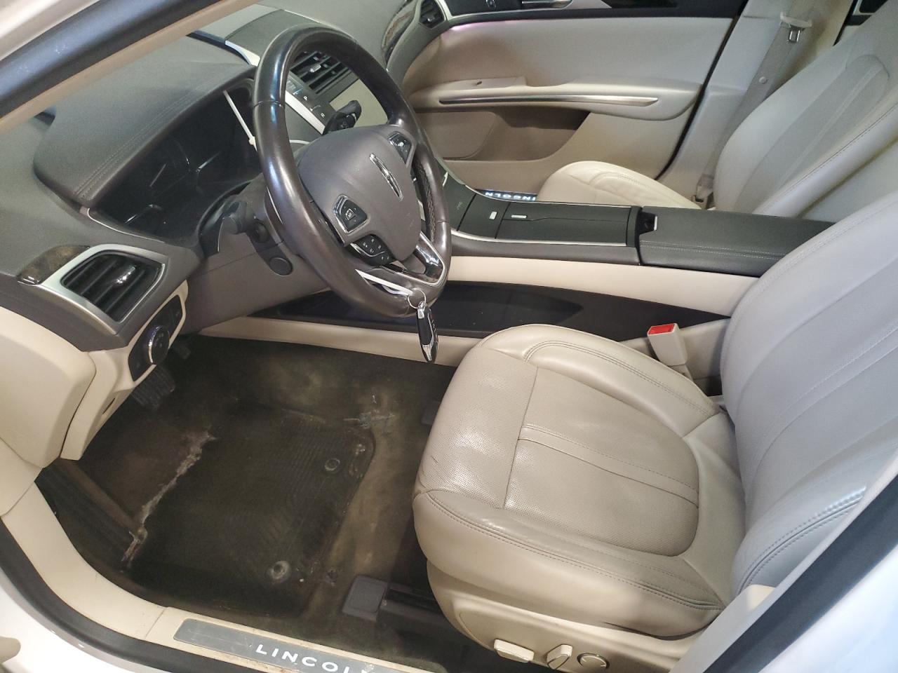 2016 Lincoln MKZ - Image 7
