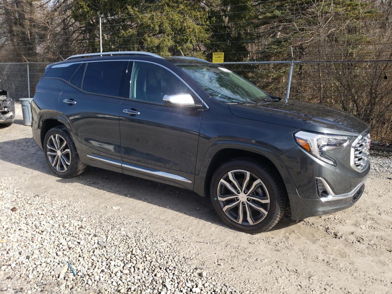 2018 GMC Terrain - Image 4