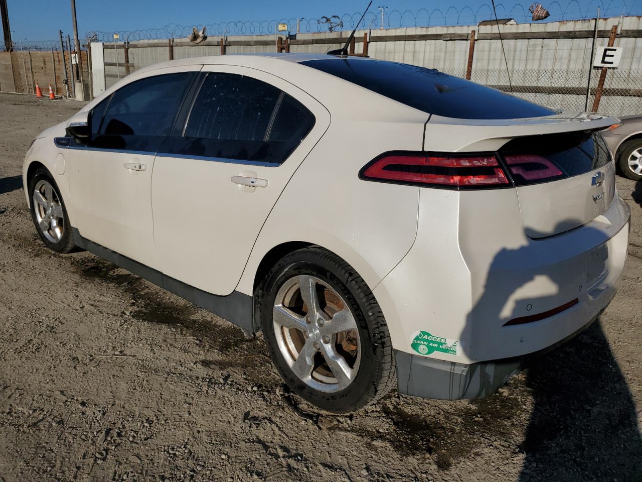 2013 Chevrolet Volt - Image 2